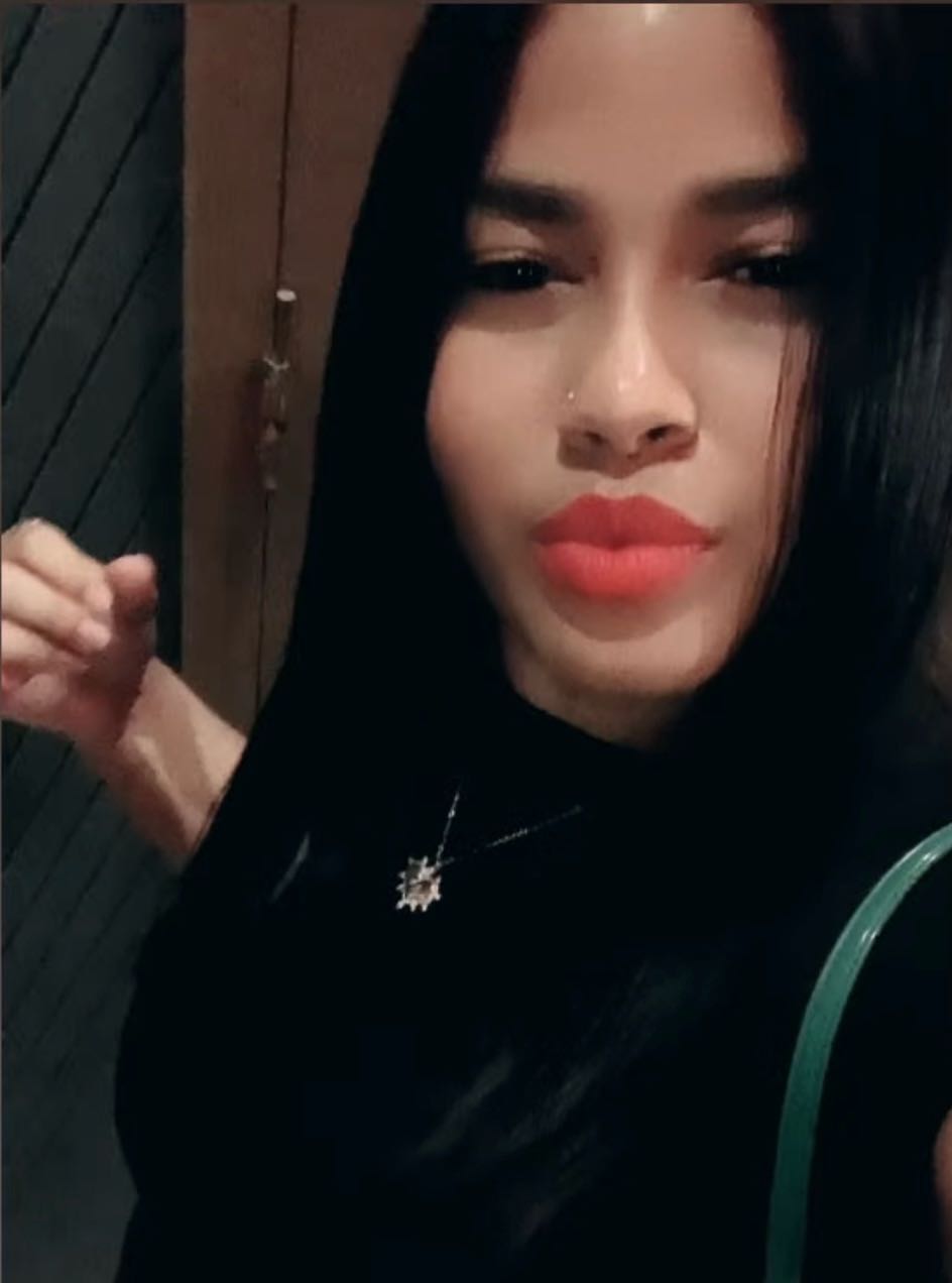Lucero from Dominican Republic chatting on Tochato with free matches and coins